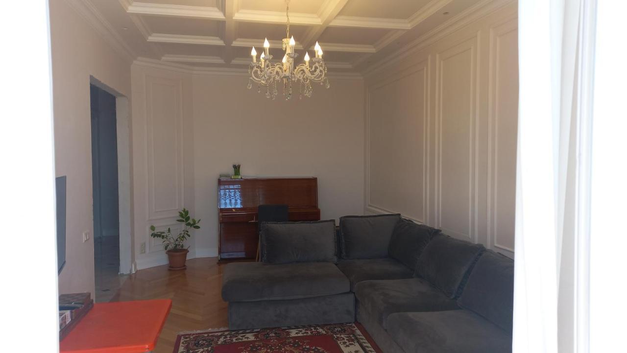 Apartamento Old Batumi Mare Exterior foto