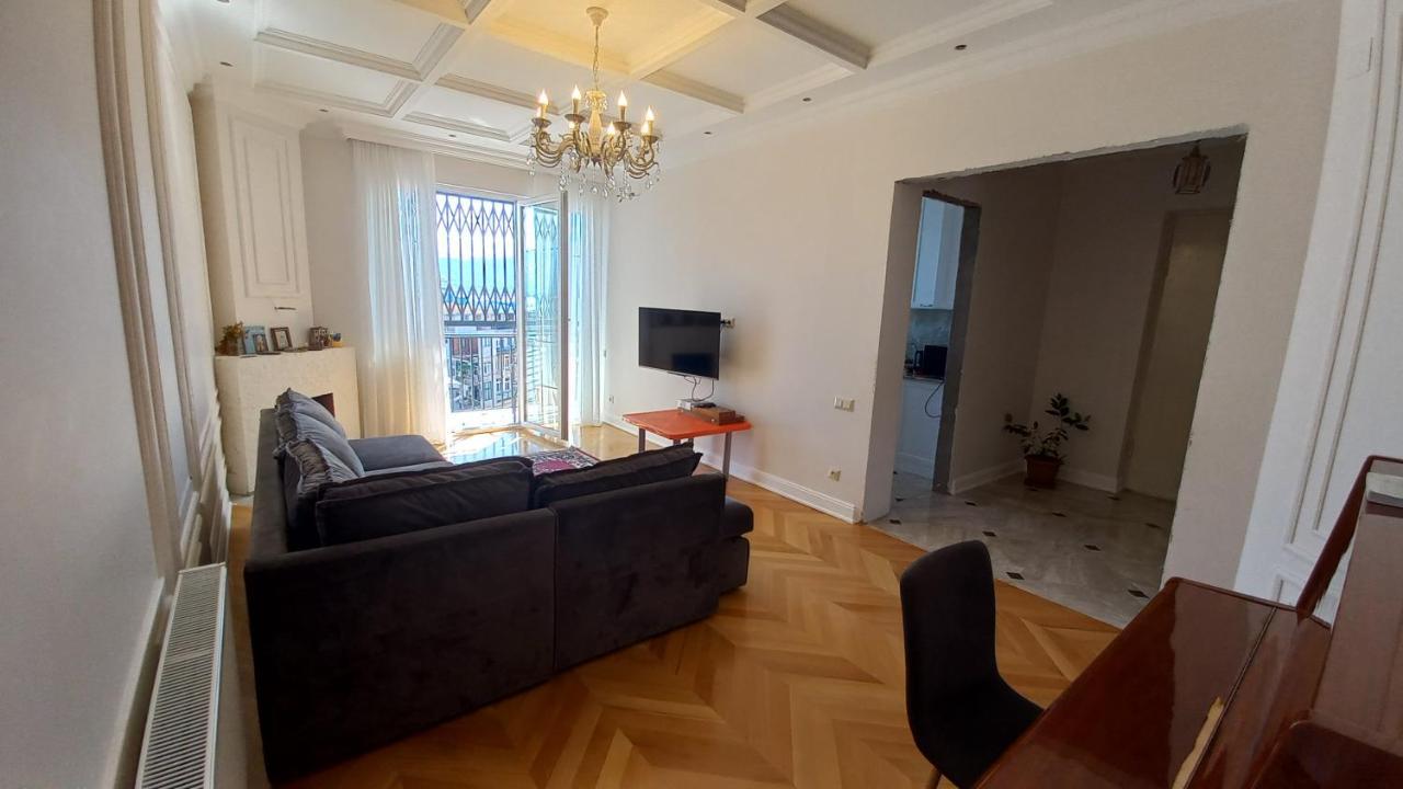 Apartamento Old Batumi Mare Exterior foto