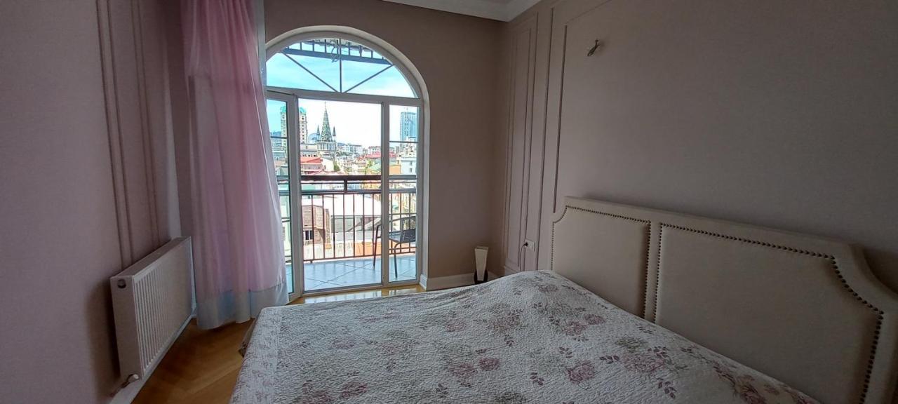 Apartamento Old Batumi Mare Exterior foto